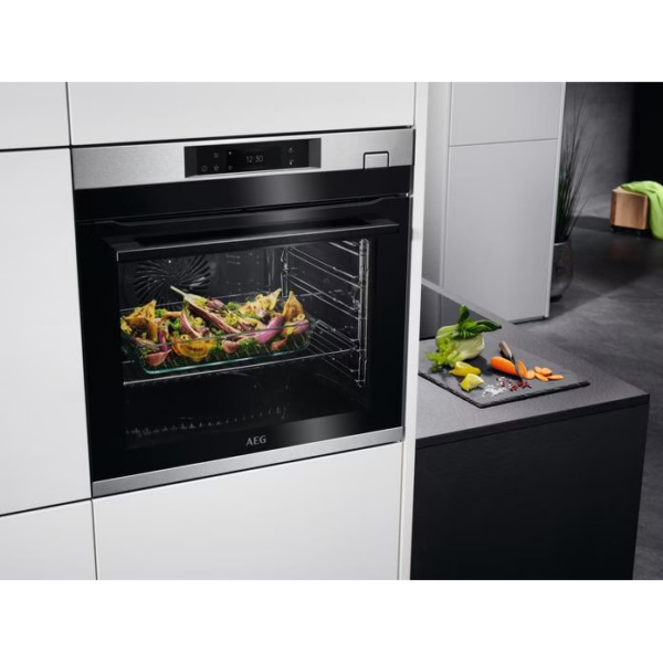 Εντοιχιζόμενος Φούρνος AEG BSE78228BM Σειρά 8000 Μαγείρεμα με ατμό, Μαύρο